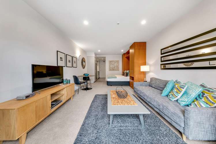 1J/22 Pakenham Street East_4