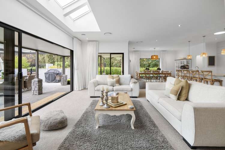 237 Southfield Drive Lincoln_5