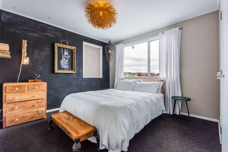 113 Solar Road Glen Eden_11