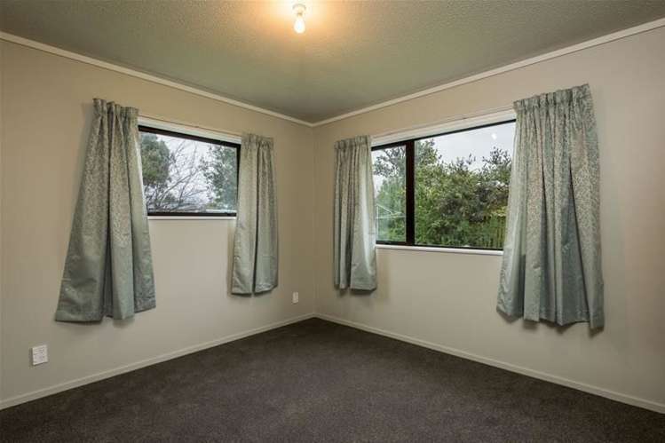 38 Faulkland Drive Witherlea_13