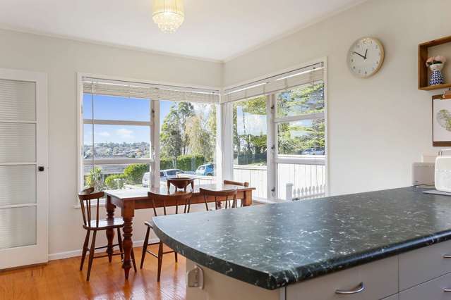 22 Dolbear Street Titirangi_4