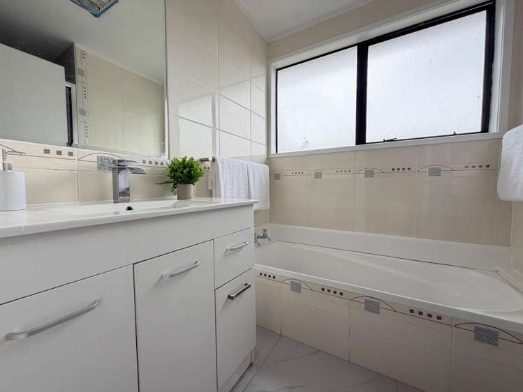 8 Jodie Place Flat Bush_12