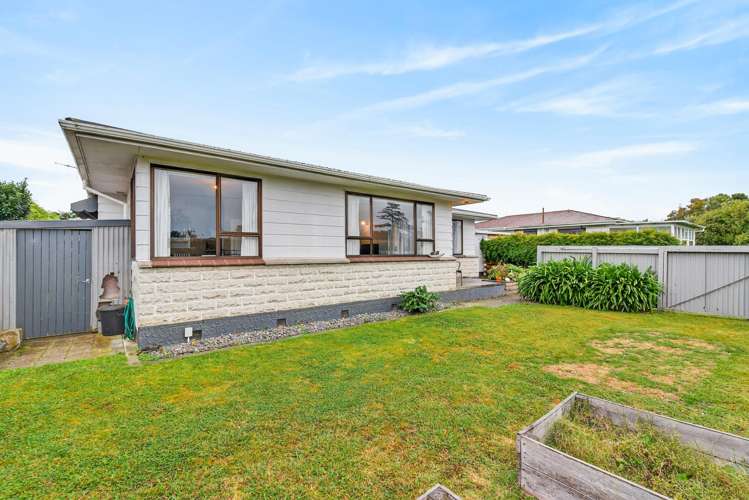 2A Read Crescent Clive_20