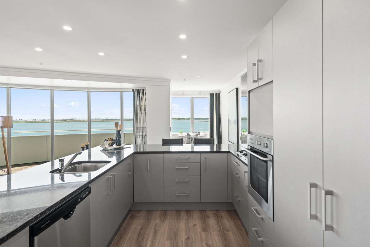 1003/72 Devonport Road_5