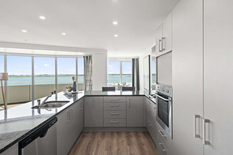 1003/72 Devonport Road Tauranga Central_9