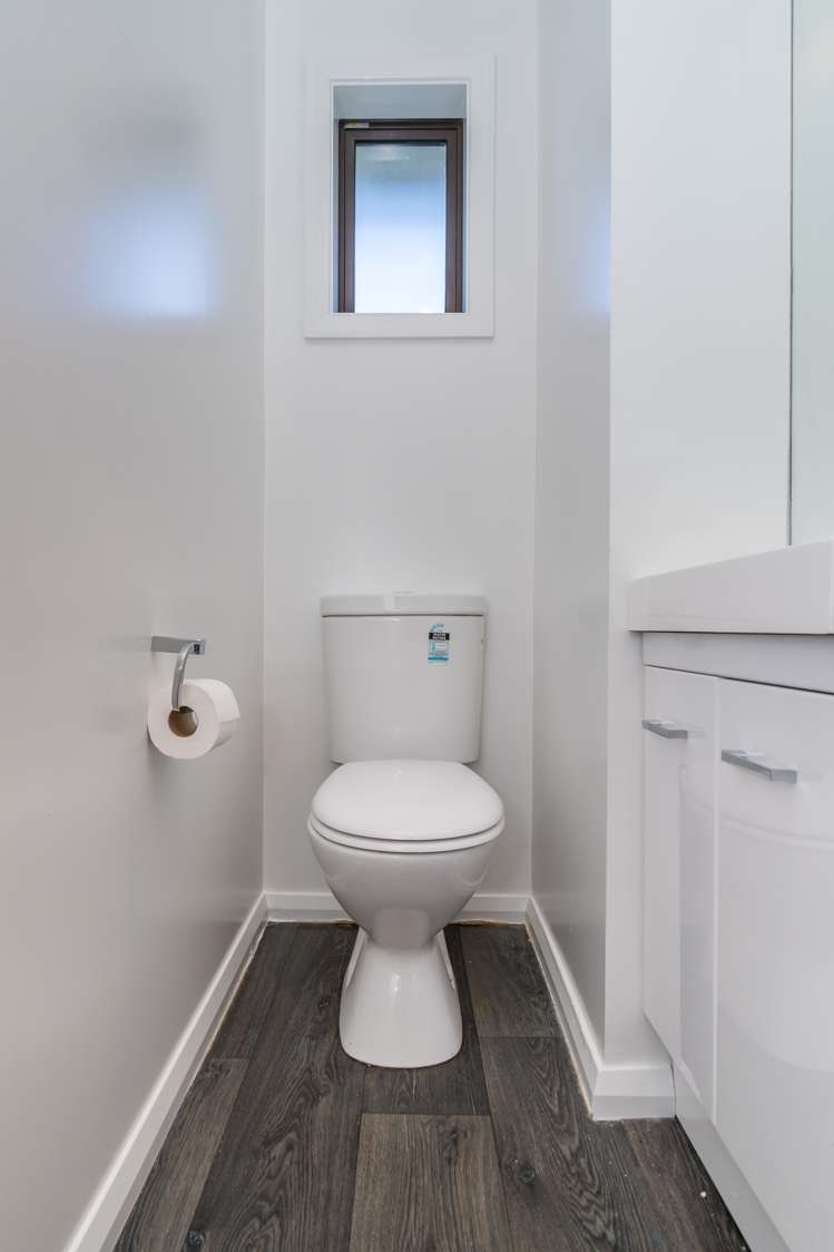 24 Gilkison Street Halfway Bush_12