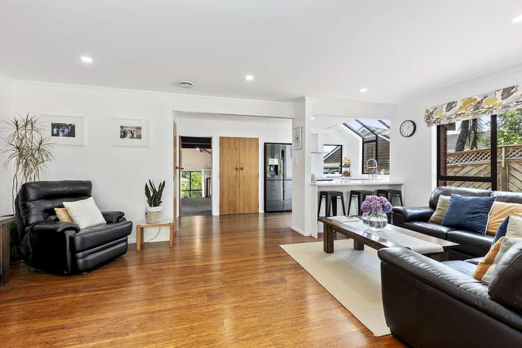 23 Duval Grove Tawa_9