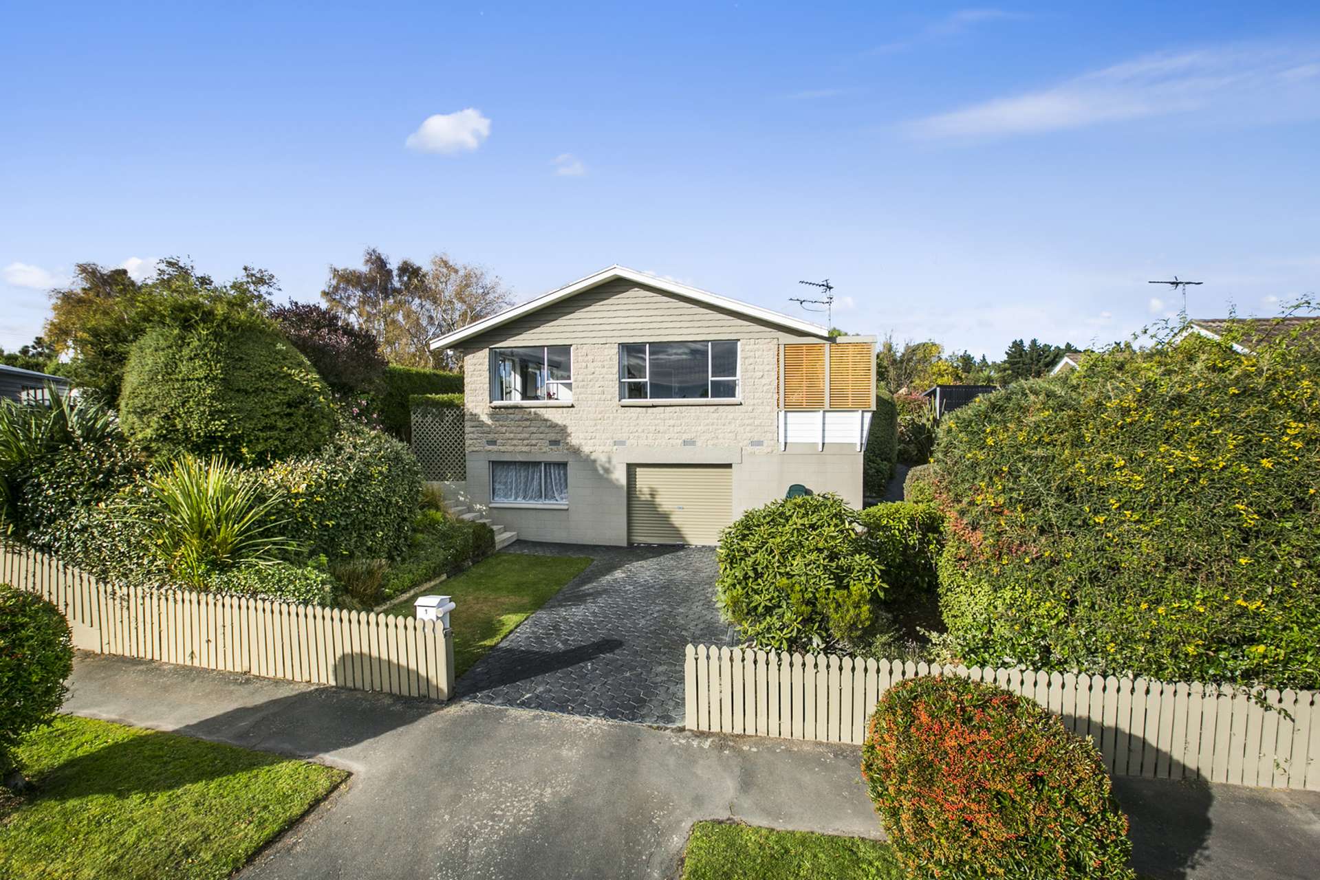 1 Canberra Place Waldronville_0