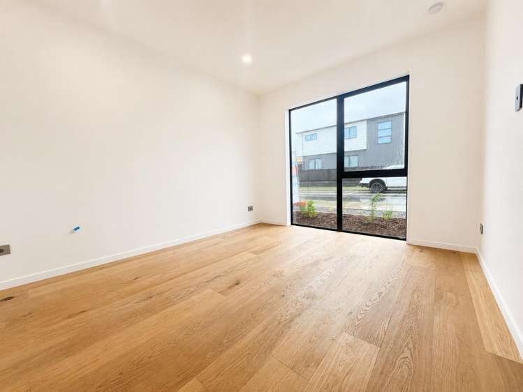 18 & 20 Kowaitau Avenue Beachlands_10