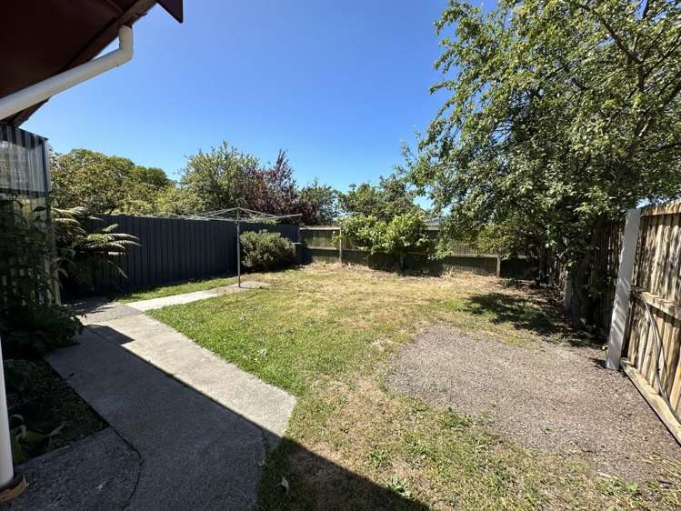 374a Pages Road Aranui_11