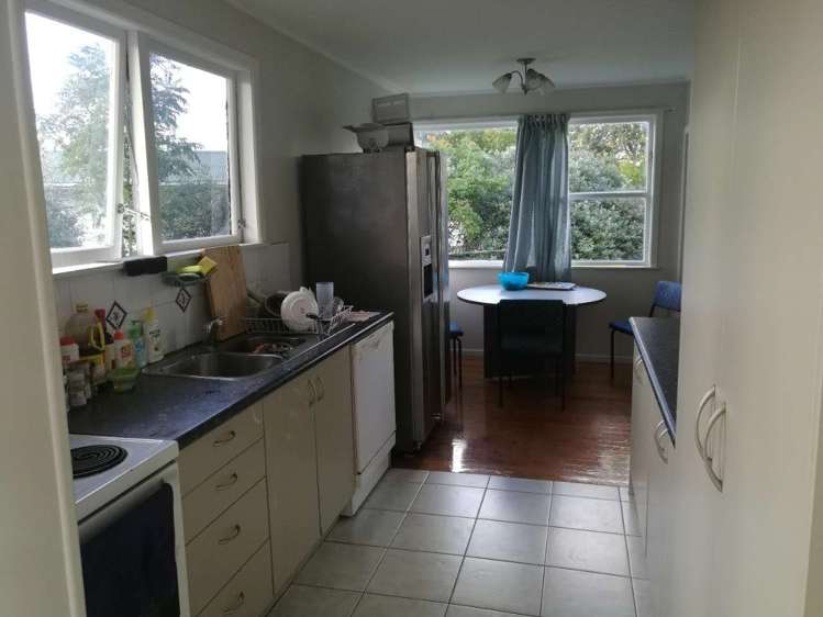 2 Riverpark Crescent Henderson_5