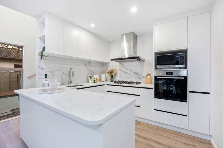 124 Kyle Road Greenhithe_10