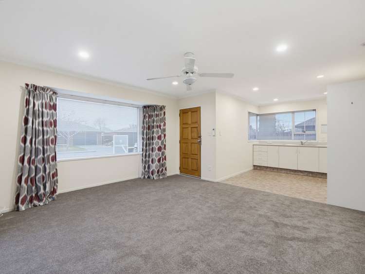 15 Kingsbury Avenue_3