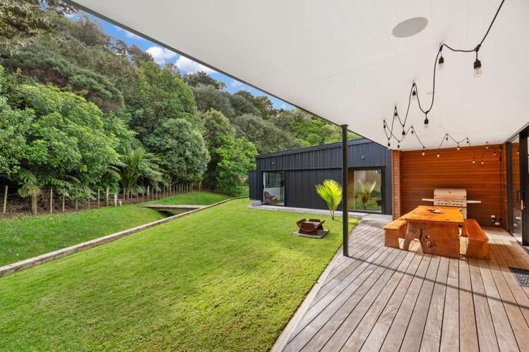 7 Edgewater Place Matapouri_11