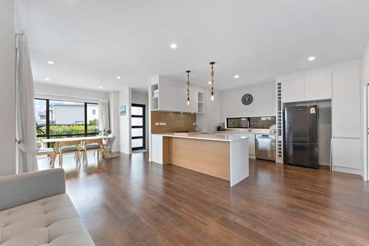 144 Hobsonville Road_5