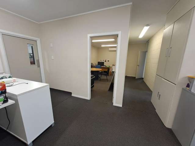 4-6 Railway Avenue Upper Hutt Central_2