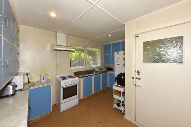 24 La Perouse Place Northcote_1