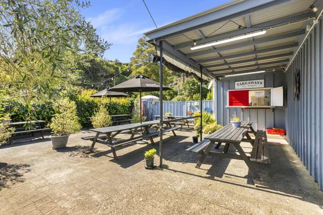 1194 Huia Road Huia_1