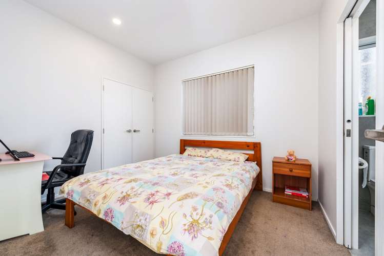 6 Rosewell Crescent Flat Bush_7