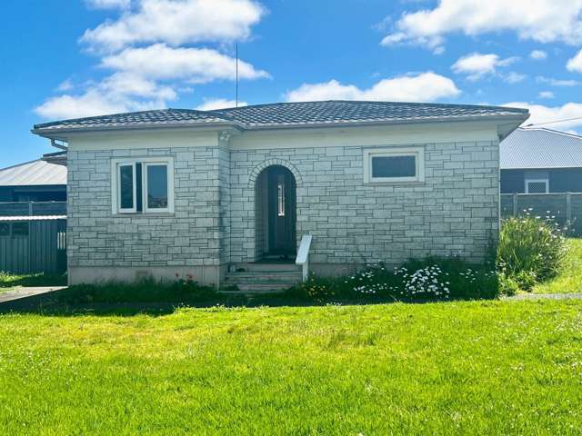 Bungalow on Kirk Street