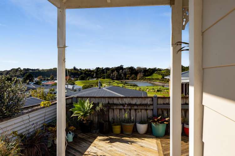 2 Broadway Waitara_29