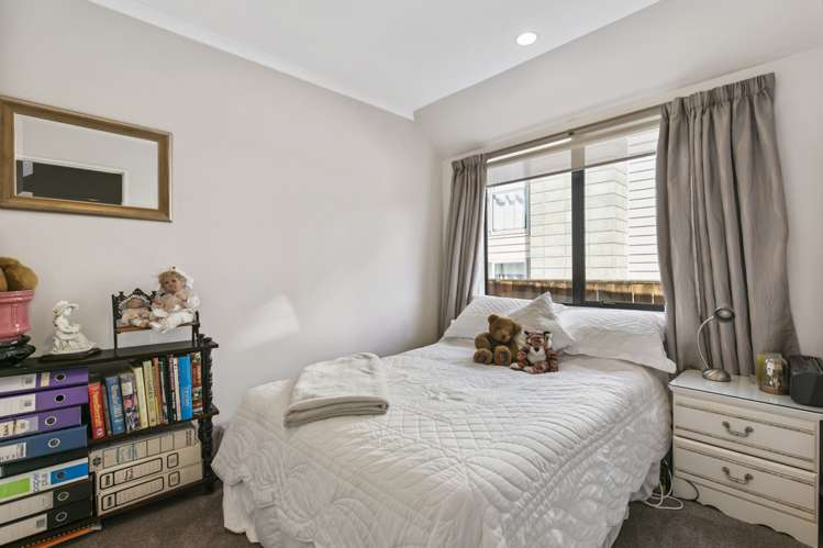 8c Te Akau Crescent Bucklands Beach_10