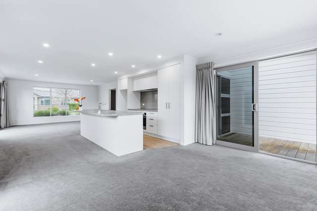 28 Bastille Court Rangatira Park_1