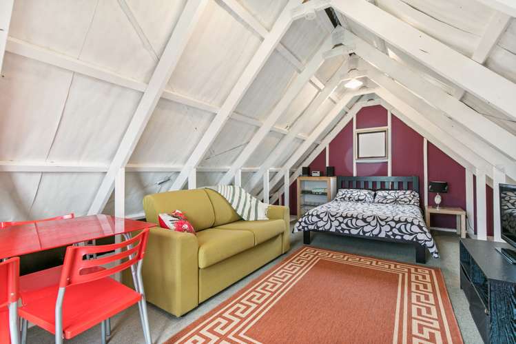 16b Lancaster Road Beach Haven_18