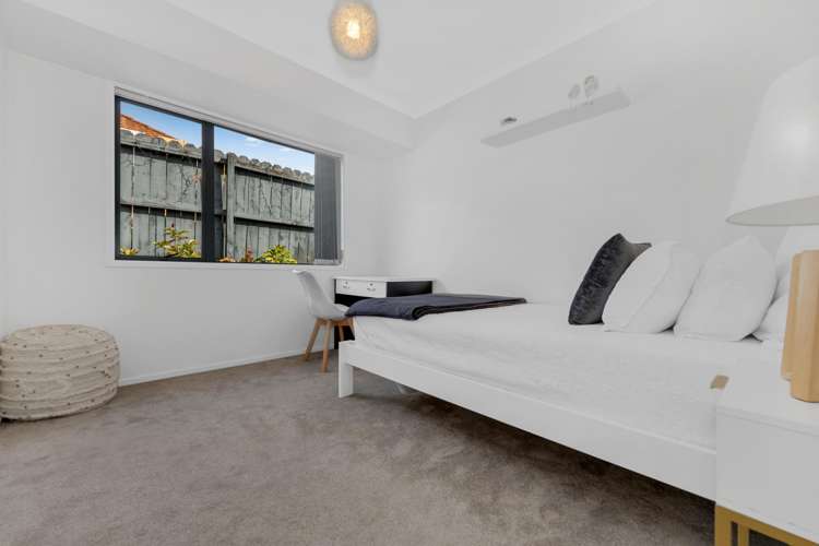 4 Bokeen Lane Flat Bush_10