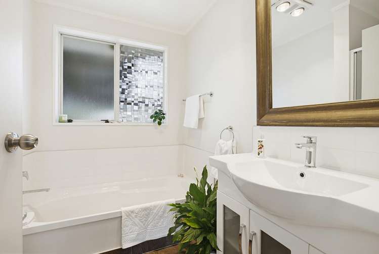 30A Coates Street Tawa_11