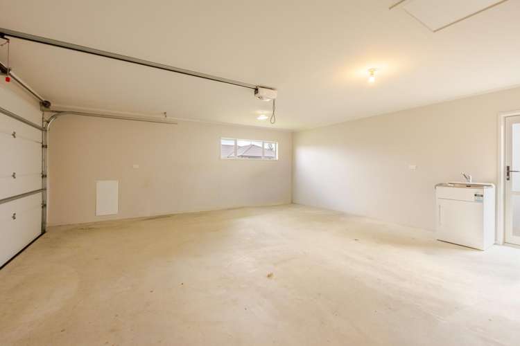 12 Drake Crescent Awatoto_21