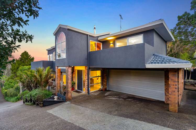 2/962 Beach Road Torbay_18