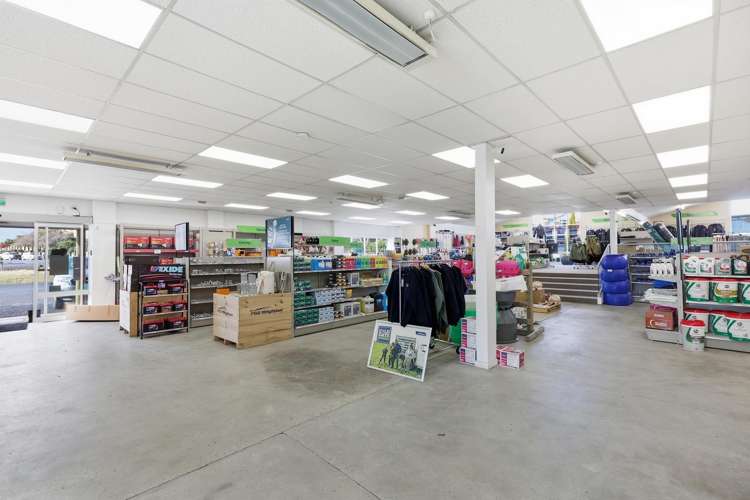 196-200 Clyde Street Balclutha_12