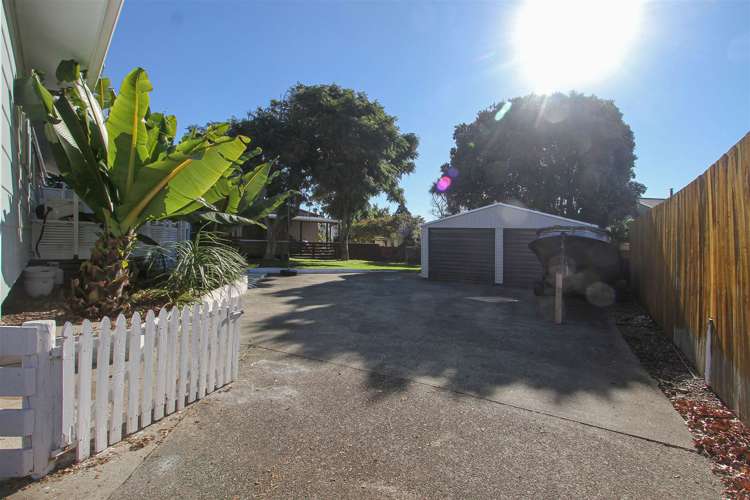 15 Taihiki Road Clarks Beach_5