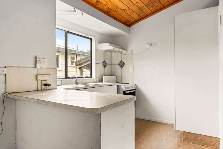 2/16 Boundary Road Papakura_1