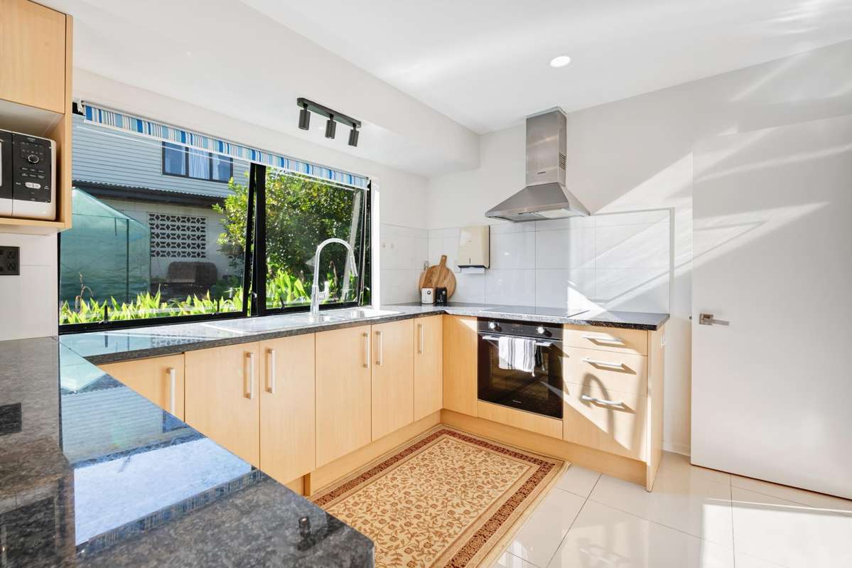 2/7 View Road_2