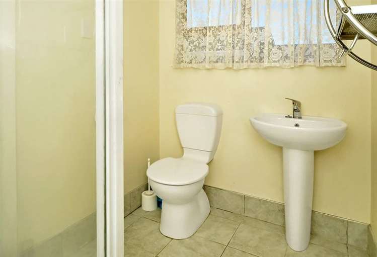 82 Victoria Street Carterton_7