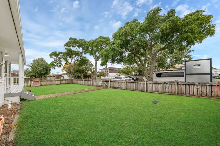 41 Paterson Avenue West Pukekohe_13