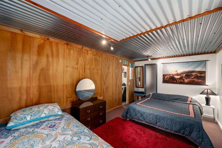 85 Bishop Road Parapara_20