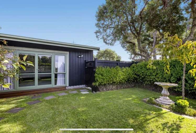 16A Laurence Street Manly_12