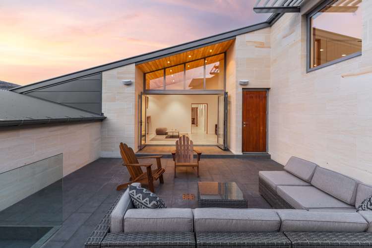 4 Elizabeth Place Kelvin Heights_17