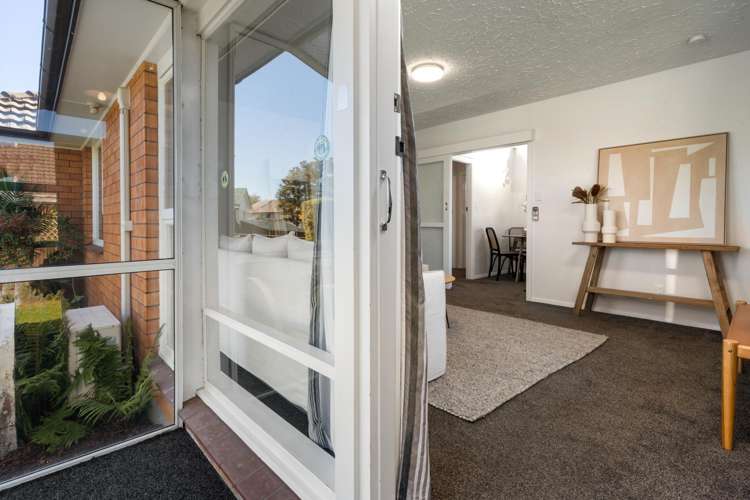 2/4 Lomax Place Islington_17