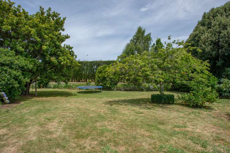 20 Deakin Place Clive_24