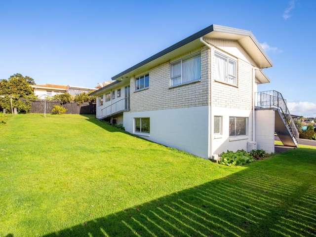 38 Russleigh Drive Dinsdale_1