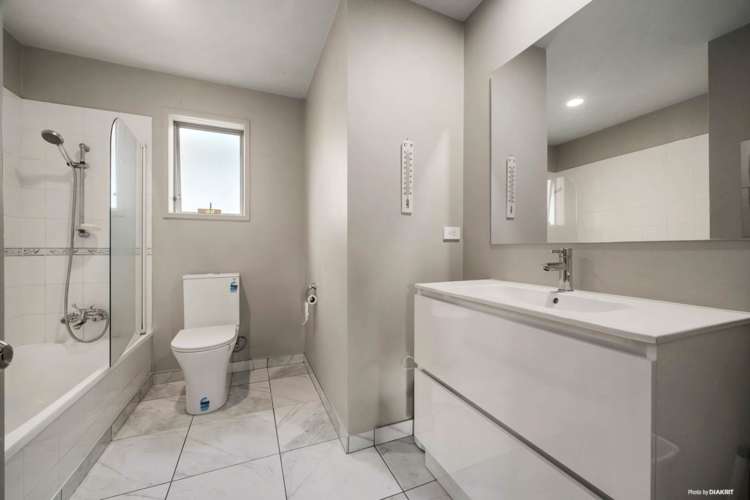 2/36 Nile Road Milford_9