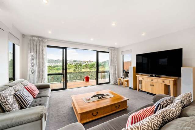 52 Arran Point Parade Orewa_3