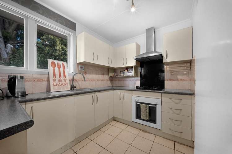 2/10A Lupton Road Manurewa_2