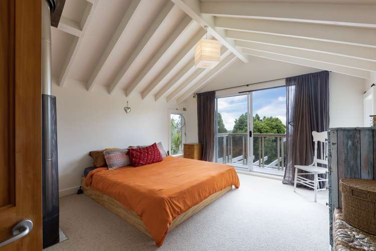 16 La Trobe Track Karekare_28