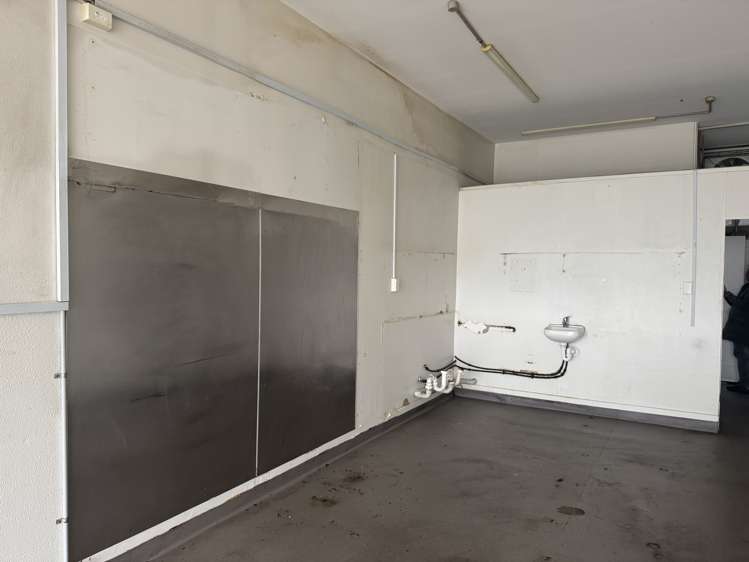 Shop 5/51-65 Pearn Crescent Northcote Central_4