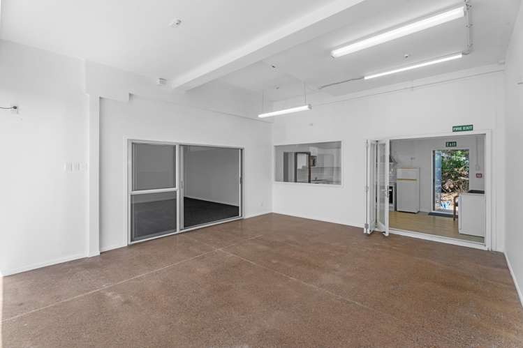 16 Erua Road Ostend_28